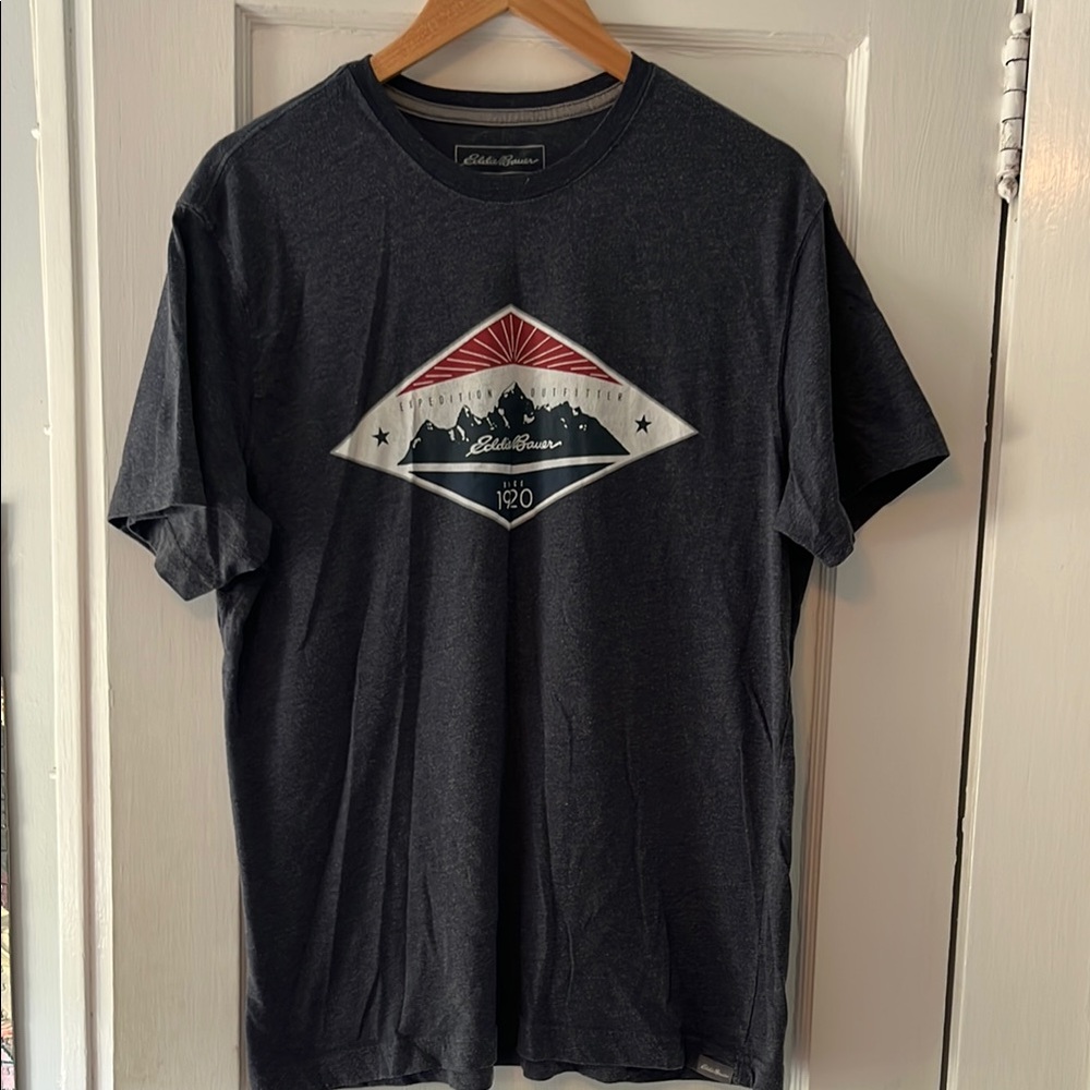 Eddie Bauer Black Short Sleeve Tee with Graphic Design